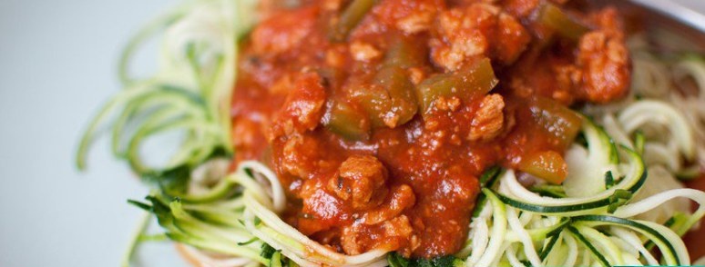 Macarrão low-carb de abobrinha